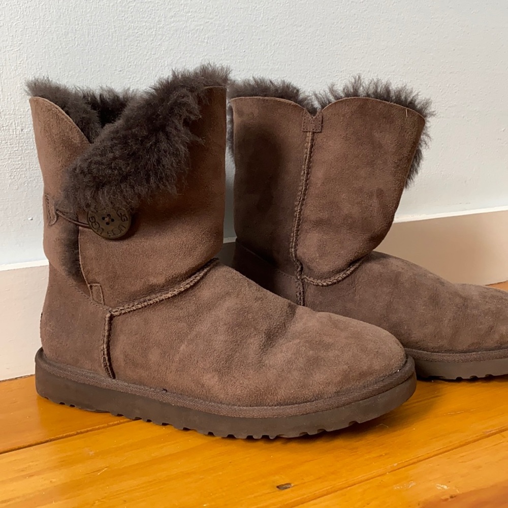 UGG Bailey Button Boots in Chocolate Brown